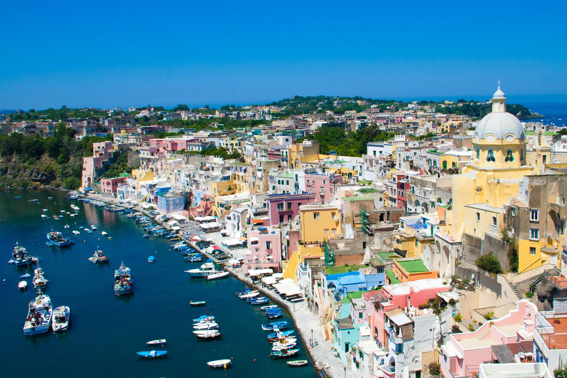Procida | Welcome to the most colourful island