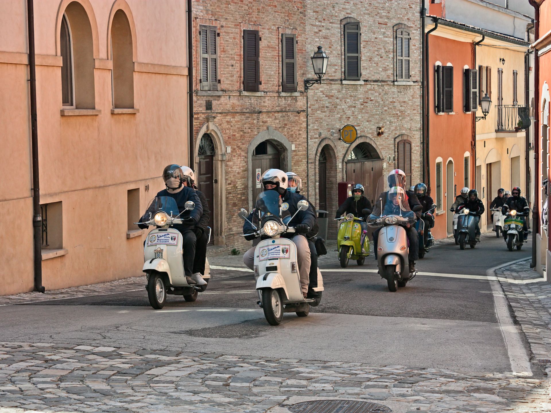 Vespa ride in a Emilia Romagna hamlet: hidden italian gems can be discovered during the social activities